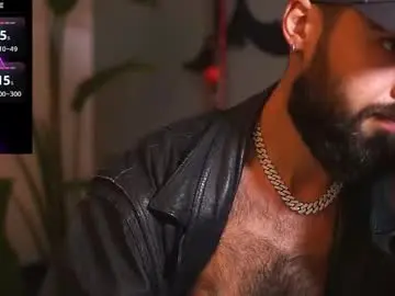 Chaturbate Free Live Porn of hairyrobxxx