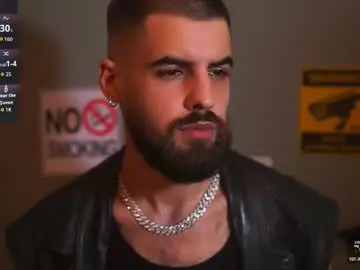 Chaturbate Live Sex Cam of hairyrobxxx