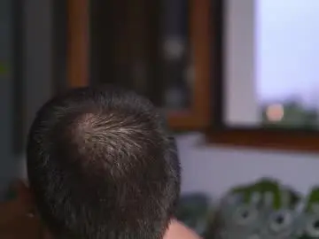Chaturbate Live Porn of hairyrobxxx