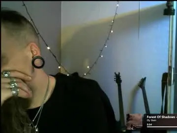 nezvers from chaturbate