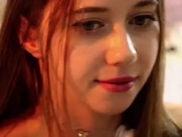 Chaturbate Live Sex Cam of pretty_princess_elina