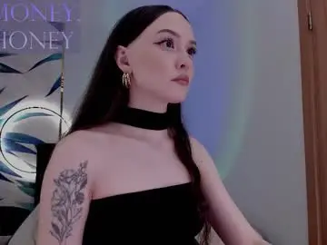 Chaturbate Free Porn Cam of sirenaswhisper