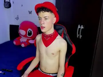 Chaturbate Free Porn Cam of fenixx_777