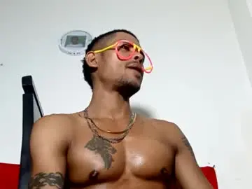 Chaturbate Live Porn of lucascastrohot