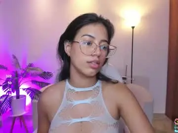 raven_stonee from chaturbate