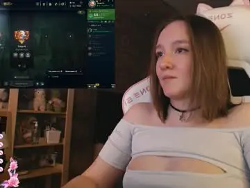 Chaturbate Best live sex cam show of moonlish_siren