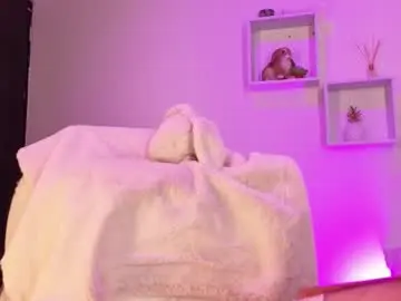 Chaturbate Adult Video Chat of tiarha_