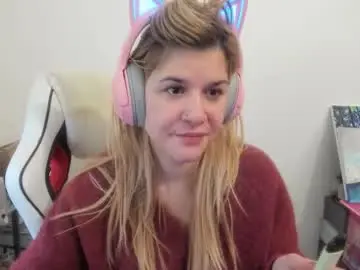 Chaturbate Nude Webcam of artsyandcraftsy_