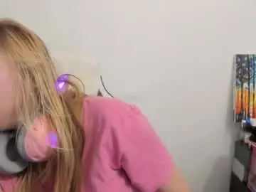 Chaturbate Free Porn Cam of artsyandcraftsy_