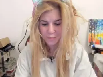 Chaturbate Free Porn Cam of artsyandcraftsy_