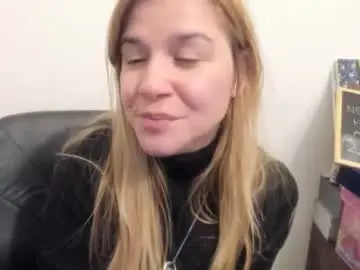 Chaturbate Adult Video Chat of artsyandcraftsy_