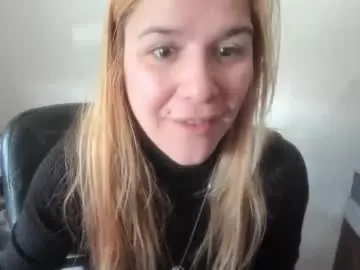 Chaturbate Nude Webcam of artsyandcraftsy_