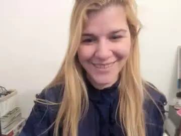 Chaturbate Free Live Porn of artsyandcraftsy_