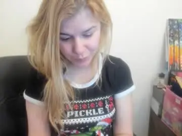 Chaturbate Private Sex Chat of artsyandcraftsy_