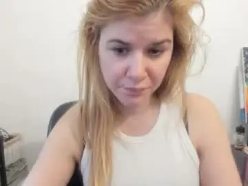 Chaturbate Nude Webcam of artsyandcraftsy_