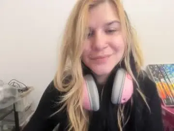 Chaturbate Sex Cam of artsyandcraftsy_