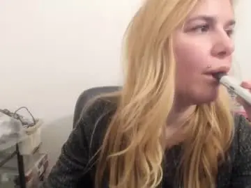 Chaturbate Private Sex Chat of artsyandcraftsy_