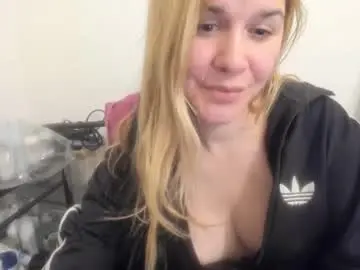 Chaturbate Best live sex cam show of artsyandcraftsy_