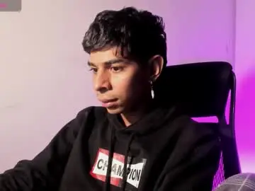 Chaturbate Watch Live Sex Cams of cristhian_slytherin