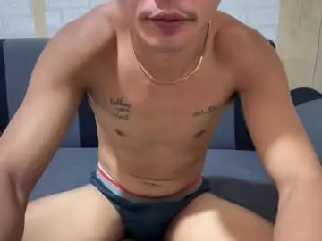 Chaturbate Live Sex Cam of hardfuckeryuzu