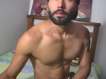 Chaturbate Adult Webcams of hideonbush051