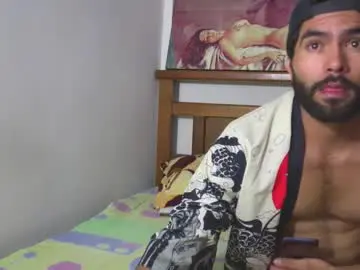 Chaturbate Nude Webcam of hideonbush051