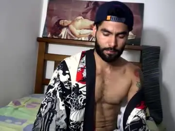 Chaturbate Adult Webcams of hideonbush051