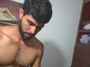 Chaturbate Live Porn of hideonbush051