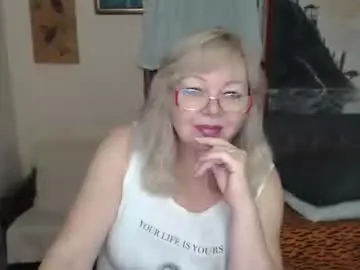 Chaturbate Nude Webcam of evelynloveshy