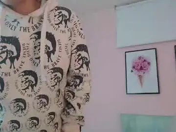 Chaturbate Live Sex Cam of flakasexi1111