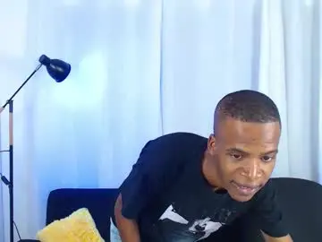 Chaturbate Live Porn of gusy_18