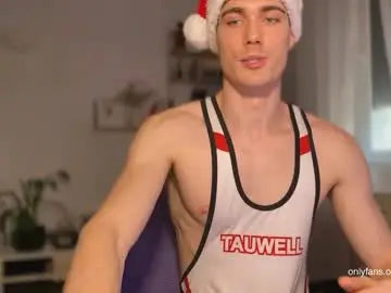 Chaturbate Free Porn Cam of hornytwunk01