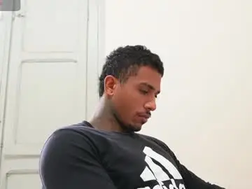 Chaturbate Live Sex Cam of deepthroatfucker_ccs