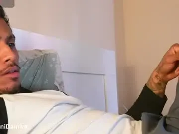 Chaturbate Best live sex cam show of deepthroatfucker_ccs