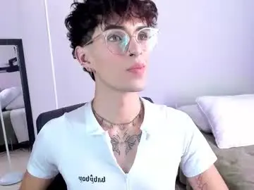 Chaturbate Watch Live Sex Cams of erisleon