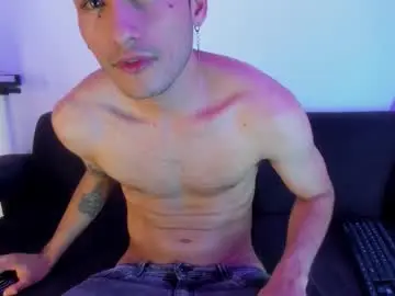 Chaturbate Live Porn of henrik_senn