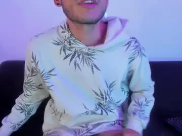 Chaturbate Watch Live Sex Cams of henrik_senn