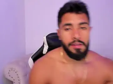 Chaturbate Sex Cam of santiago_huntt