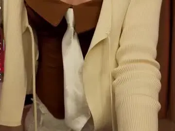 Chaturbate Live Sex Cam of susanneguitian