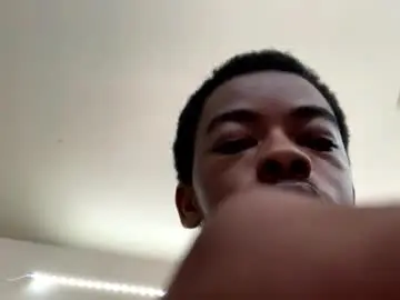 Chaturbate Live Porn of brick280446