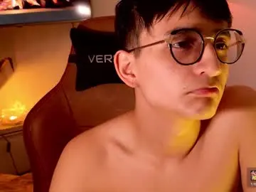 Chaturbate Live Porn of mr_evan1