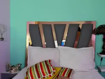 nora_temptress from chaturbate