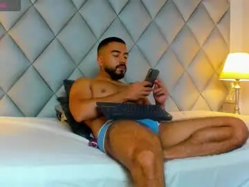 Chaturbate Sex Cam of aaronvegaa