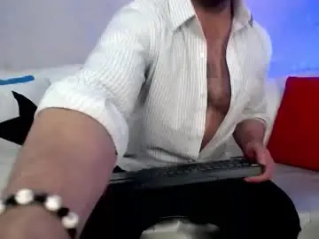 Chaturbate Live Sex Cam of juank_fit45