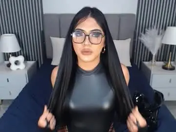 Chaturbate Live Sex Cam of kelsie_silva