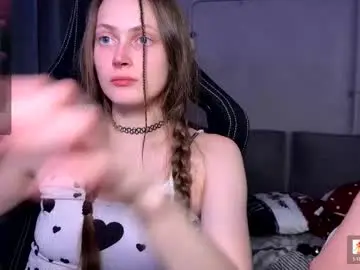 Chaturbate Live Sex Cam of milana_sexwife