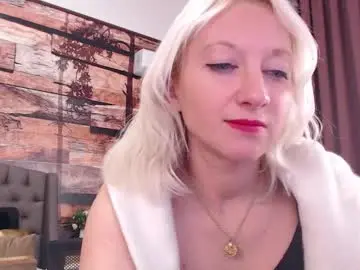 Chaturbate Live Sex Cam of natalie_bitton