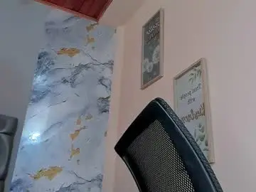 Chaturbate Live Sex Cam of sky_rivers