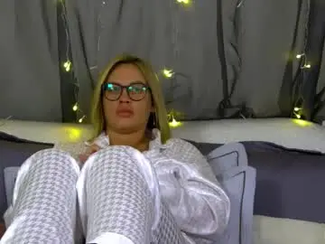 marianeumann from chaturbate