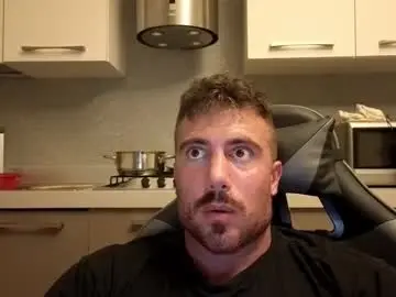 Chaturbate Live Sex Cam of toro_arrapato